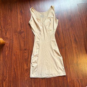 ASSETS Red Hot Label by Spanx – Shaper Tank Slip